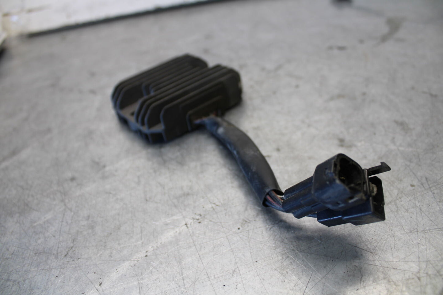 03-07 SUZUKI SV1000S RECTIFIER VOLTAGE REGULATOR 32800-16G00 BB657