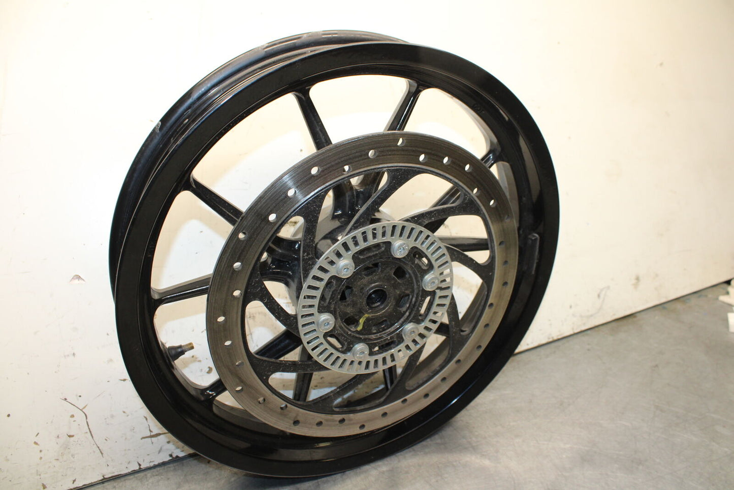 17-24 KTM 390 DUKE FRONT WHEEL FRONT RIM BB734