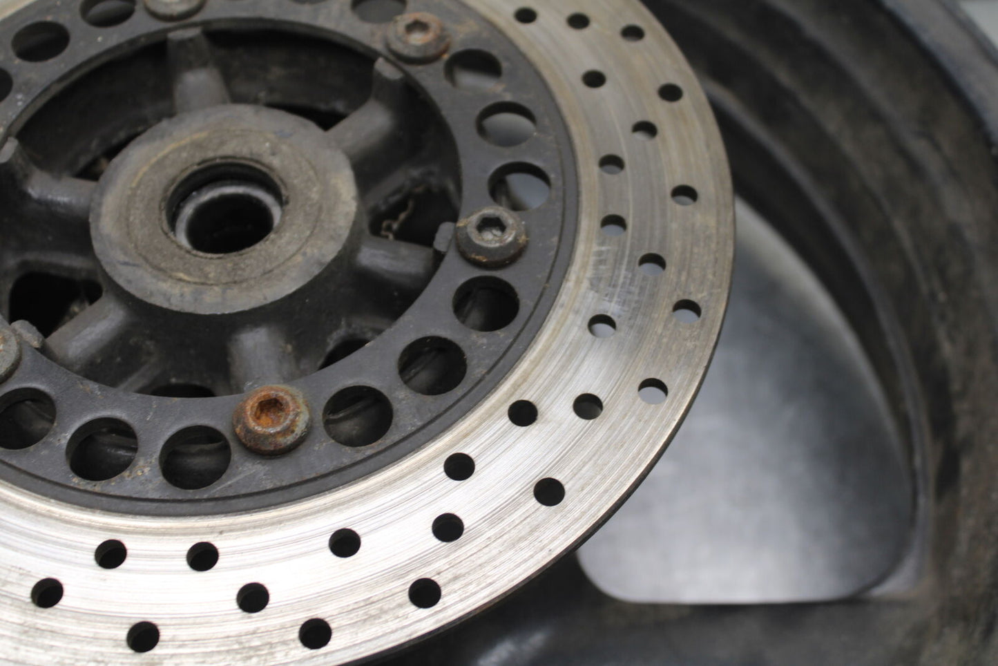 96-07 YAMAHA YZF600R REAR WHEEL BACK RIM AND ROTOR BB746
