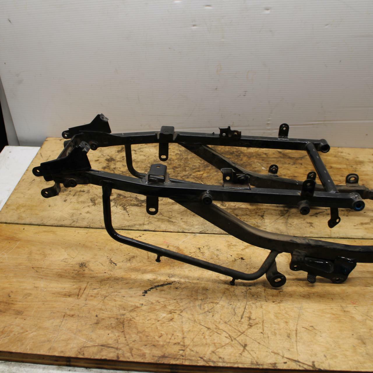 91-93 YAMAHA FZR1000 REAR SUBFRAME BACK SUB FRAME BB339