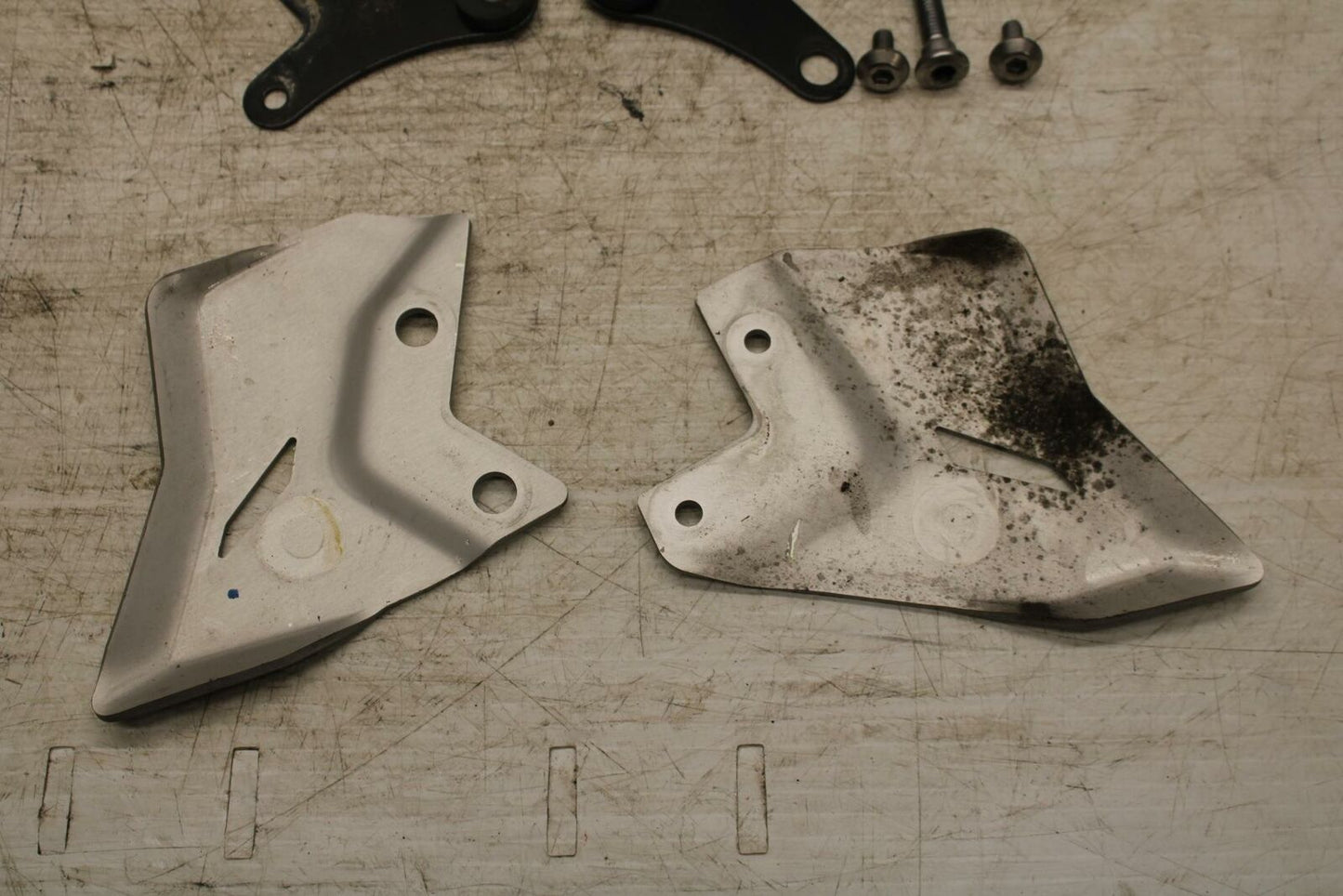 17-20 KAWASAKI NINJA 650 RIGHT LEFT REARSET REAR SET HEEL GUARD COVERS BB364