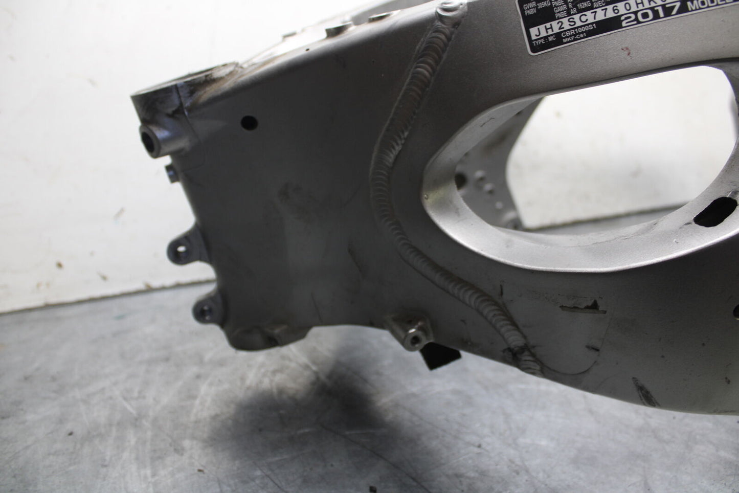 17-21 HONDA CBR1000RR SP FRAME CHASSIS SALVAGE BB681