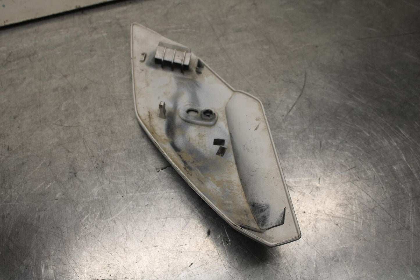 2016 BMW S1000R ABS LEFT FRONT HEADLIGHT COWL BB604