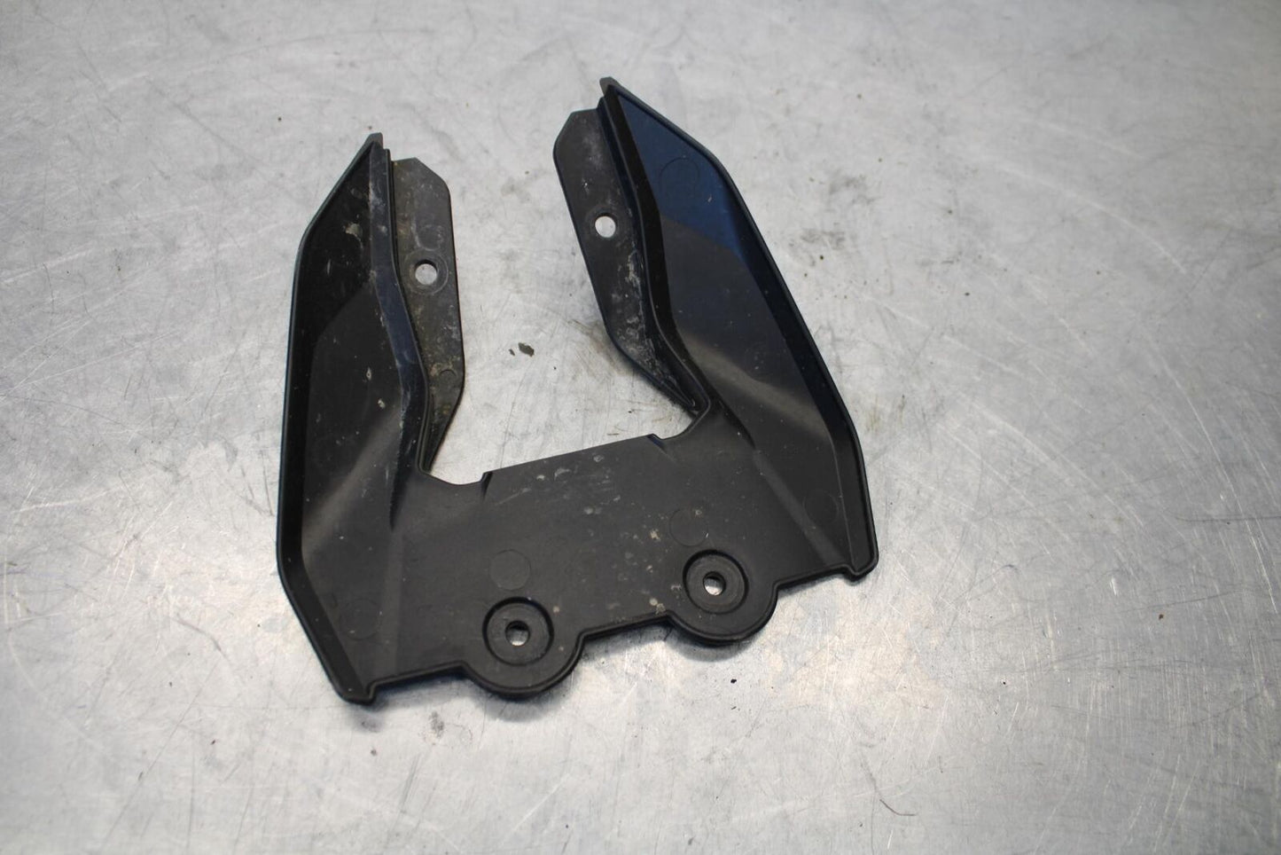 17-18 YAMAHA YZF R3 REAR BACK FENDER MUD GUARD COVER 1WD-F163A-00-00 BB438