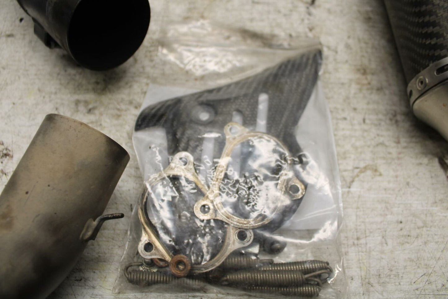 08-10 DUCATI 848 FULL EXHAUST SYSTEM HEADERS PIPE MUFFLER BB369