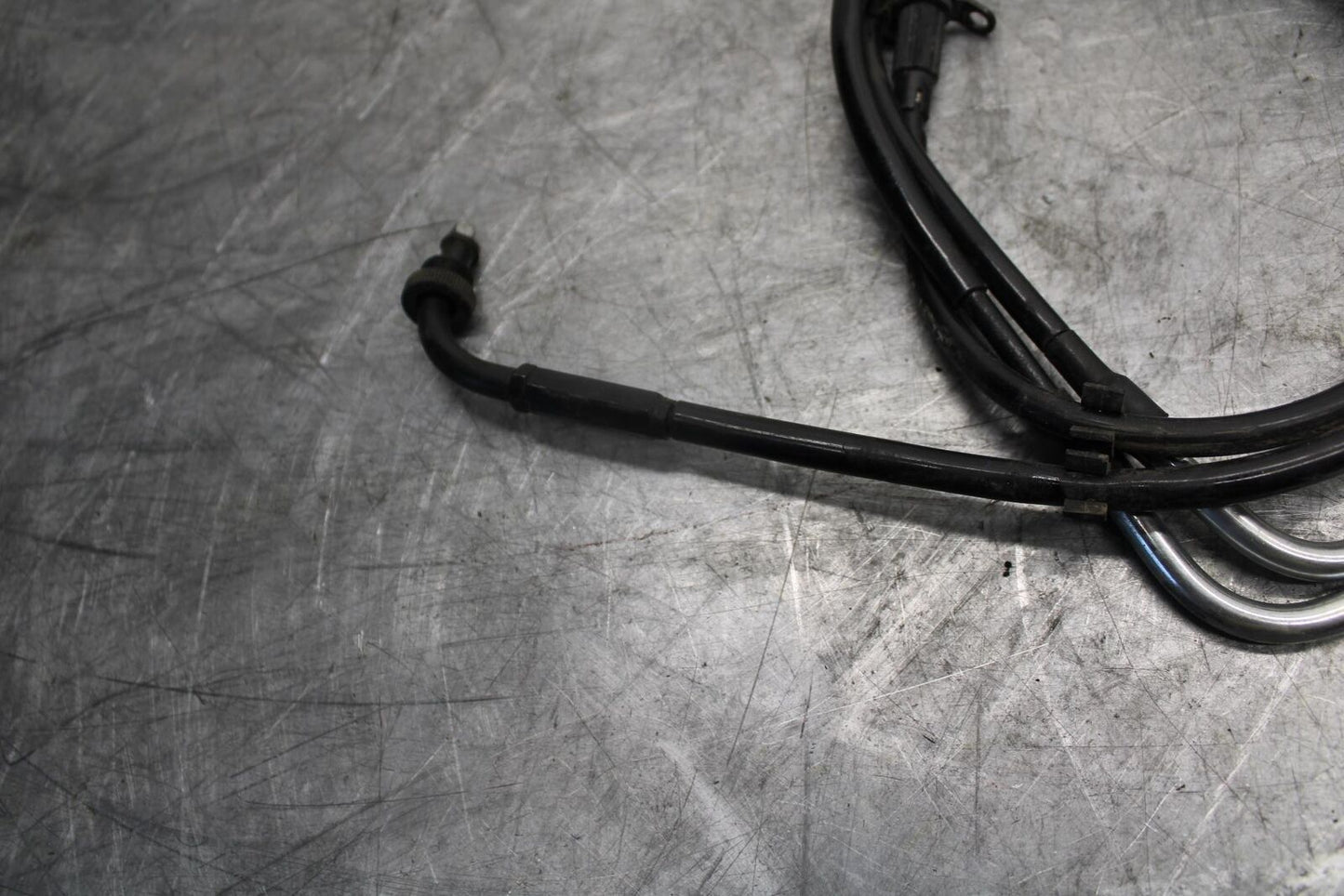 1993 Suzuki GSXR1100W THROTTLE CABLES LINES BB46