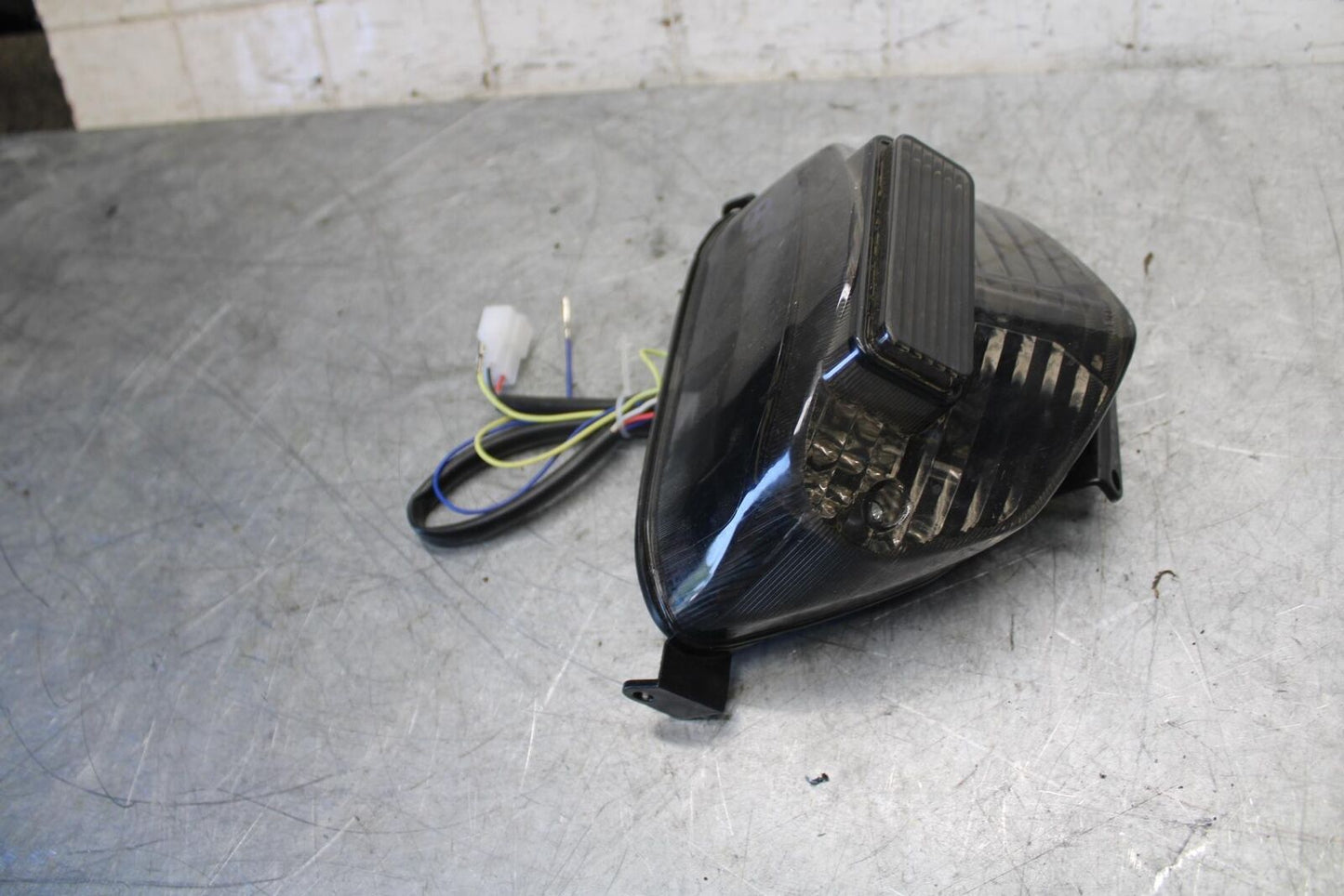 01-02 SUZUKI GSXR750 AFTERMARKET INTEGRATED TAIL TAILLIGHT BACK BRAKE LIGHT BB53