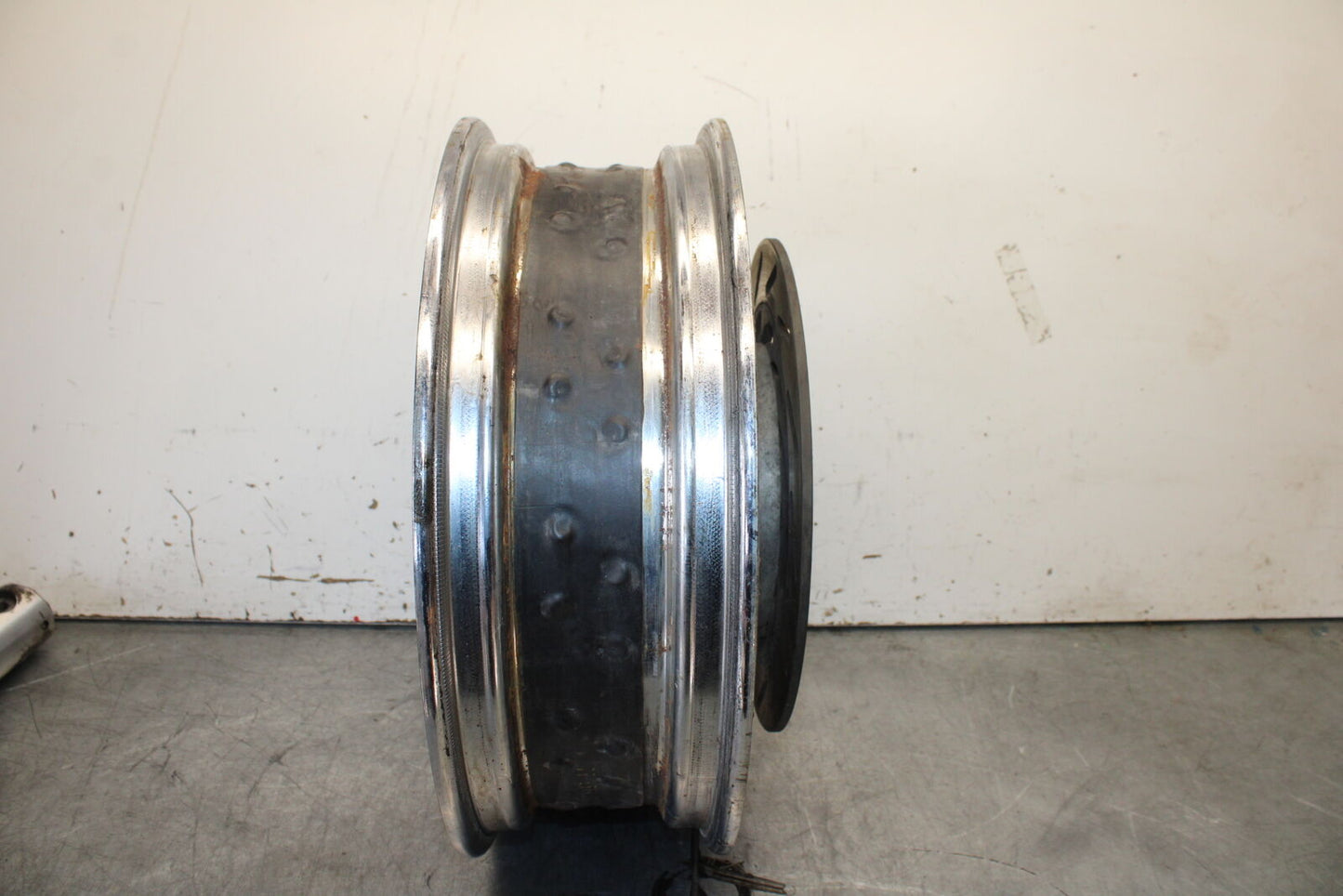 99-00 YAMAHA V STAR 1100 REAR WHEEL BACK RIM BB711