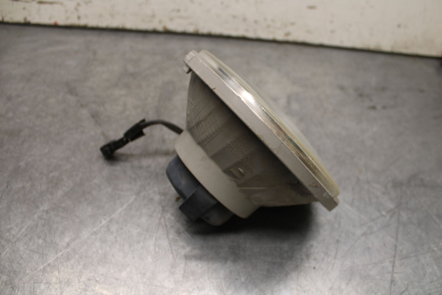 14-16 TRIUMPH AMERICA LT SINGLE HEADLIGHT HEAD LAMP LIGHT BB720