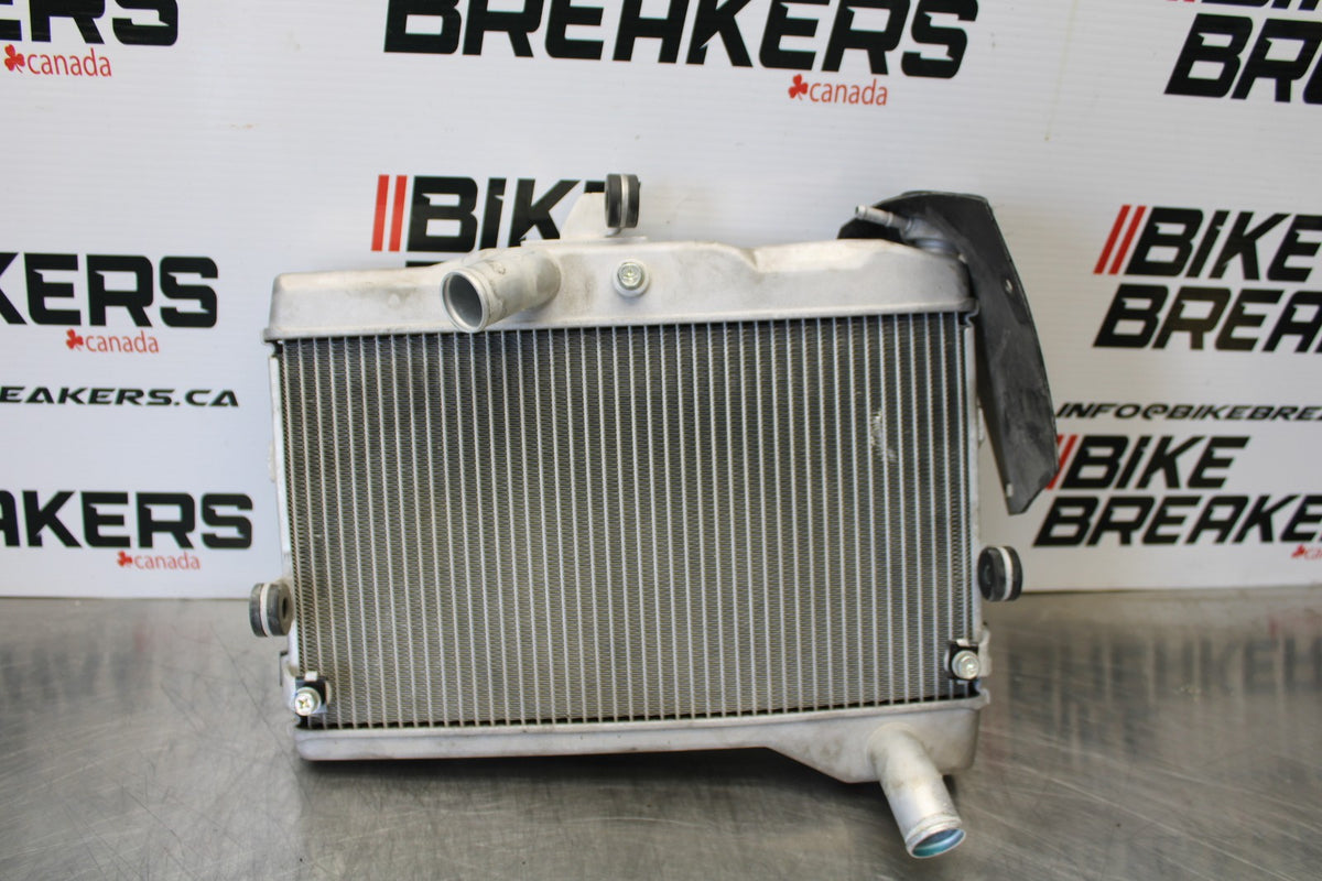 22-25 YAMAHA YZF R7 ENGINE RADIATOR MOTOR COOLER COOLING RADIATER BB182