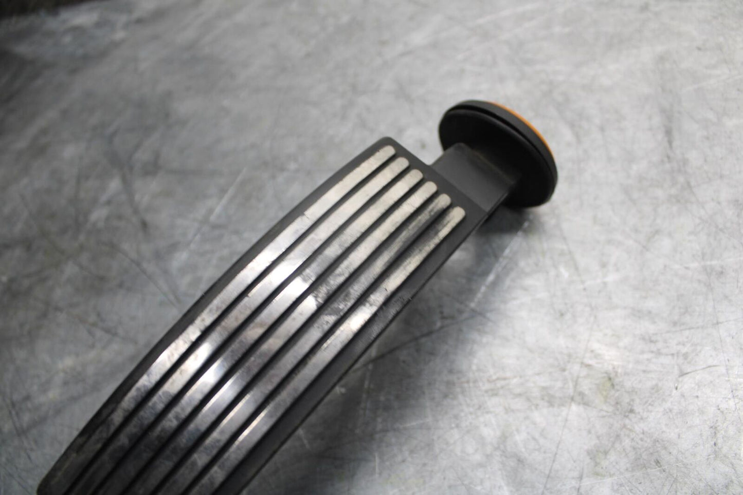 1982 Suzuki GS450L FRONT FORK COVER TRIM BB52