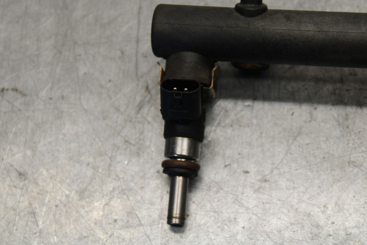 19-21 TRIUMPH SPEED TWIN 1200 MAIN FUEL INJECTORS BB653
