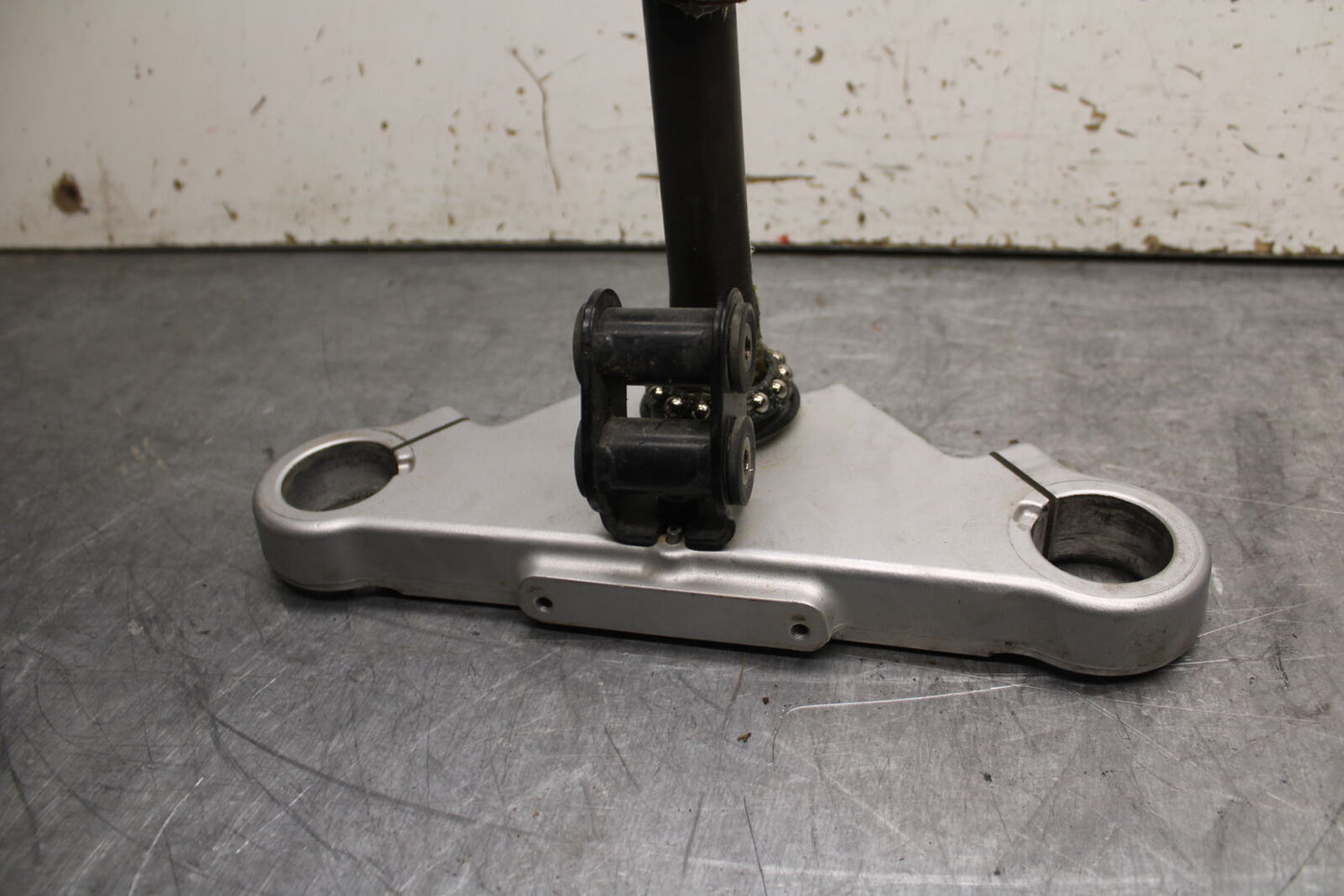 14-16 TRIUMPH AMERICA LT FRONT FORKS CLAMP LOWER TRIPLE TREE STEM BB720