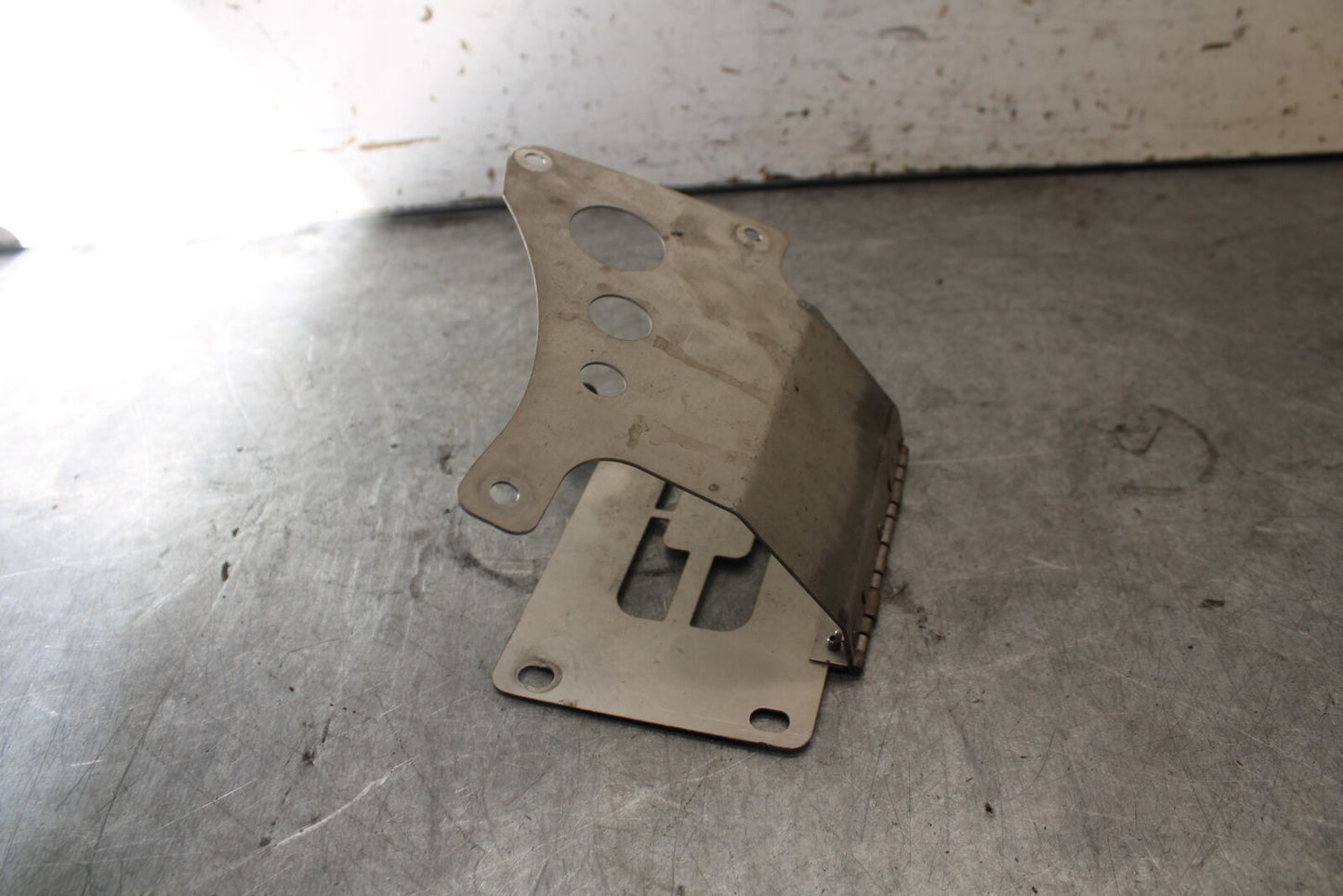 07-08 TRIUMPH DAYTONA 675 AFTERMARKET FENDER ELIMINATOR LICENSE BRACKET BB685
