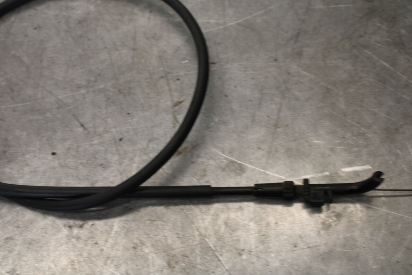 01-06 TRIUMPH TIGER 955I THROTTLE CABLES LINES BB693
