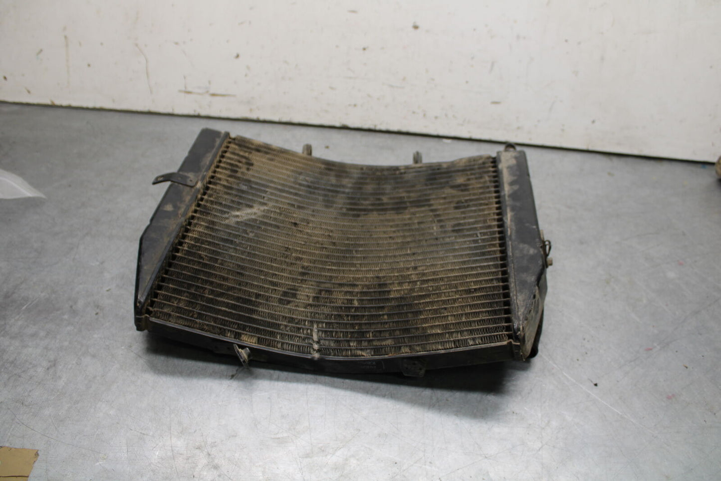 09-11 TRIUMPH DAYTONA 675 ENGINE RADIATOR MOTOR COOLER COOLING RADIATER BB652