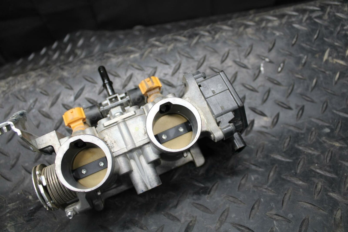 16-18 HONDA CBR500R MAIN FUEL INJECTORS / THROTTLE BODIES BB231