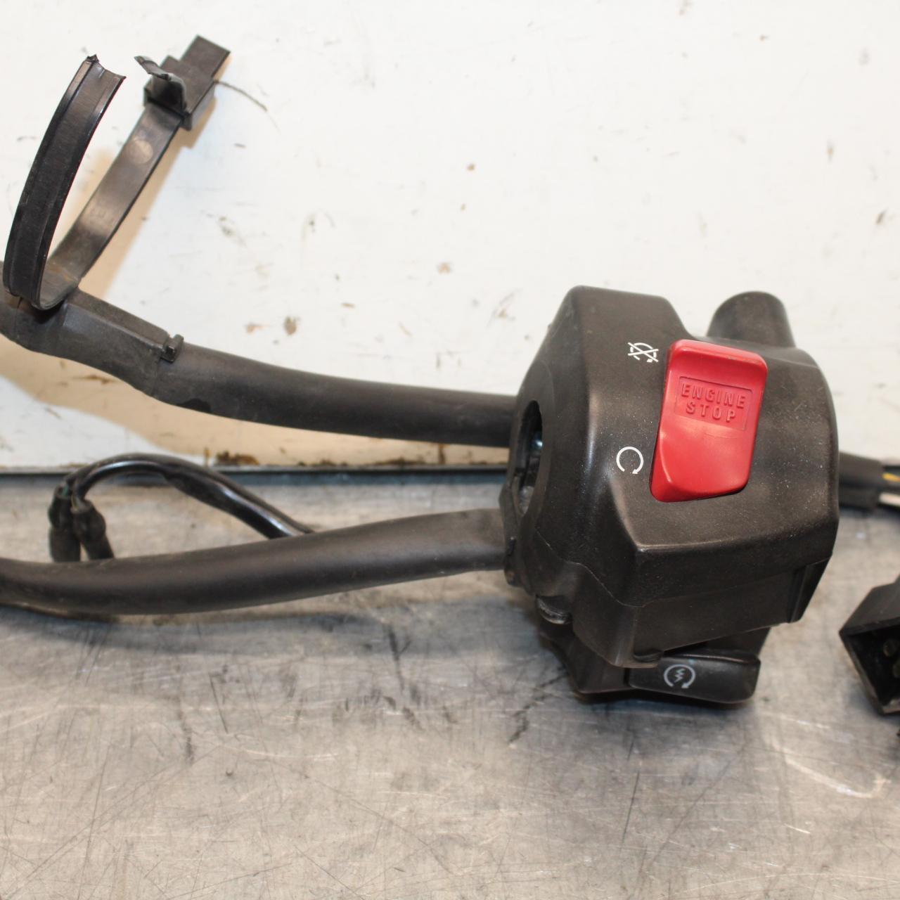 01-06 HONDA CBR600F4I RIGHT CLIP ON HANDLE KILL OFF START SWITCH BB626
