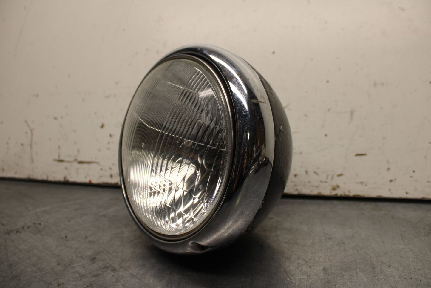 99-00 YAMAHA V STAR 1100 FRONT HEAD LIGHT HEADLIGHT LAMP BB711