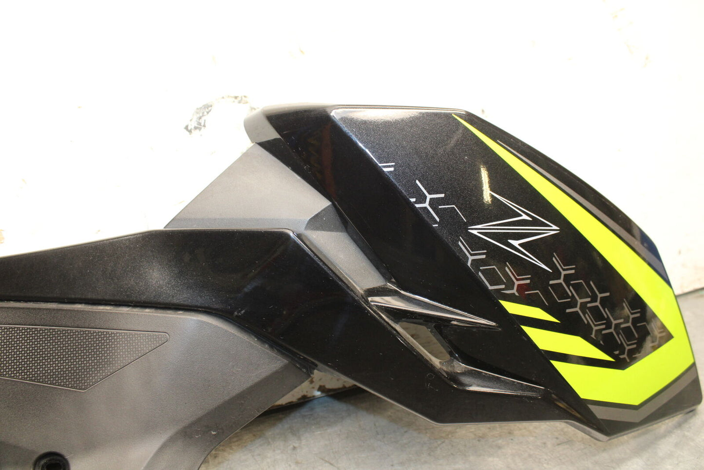 19-22 KAWASAKI Z400 RIGHT LOWER MID UPPER SIDE FAIRING COWL BB738