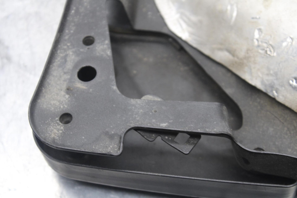 2007 Yamaha V Star 1300 XVS1300A RIGHT SIDE ENGINE COVER BB78