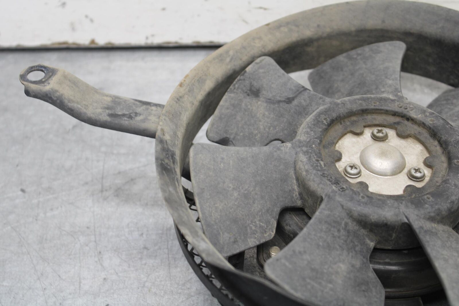 01-03 SUZUKI GSXR600 ENGINE RADIATOR COOLING FAN 17800-35F00 BB633