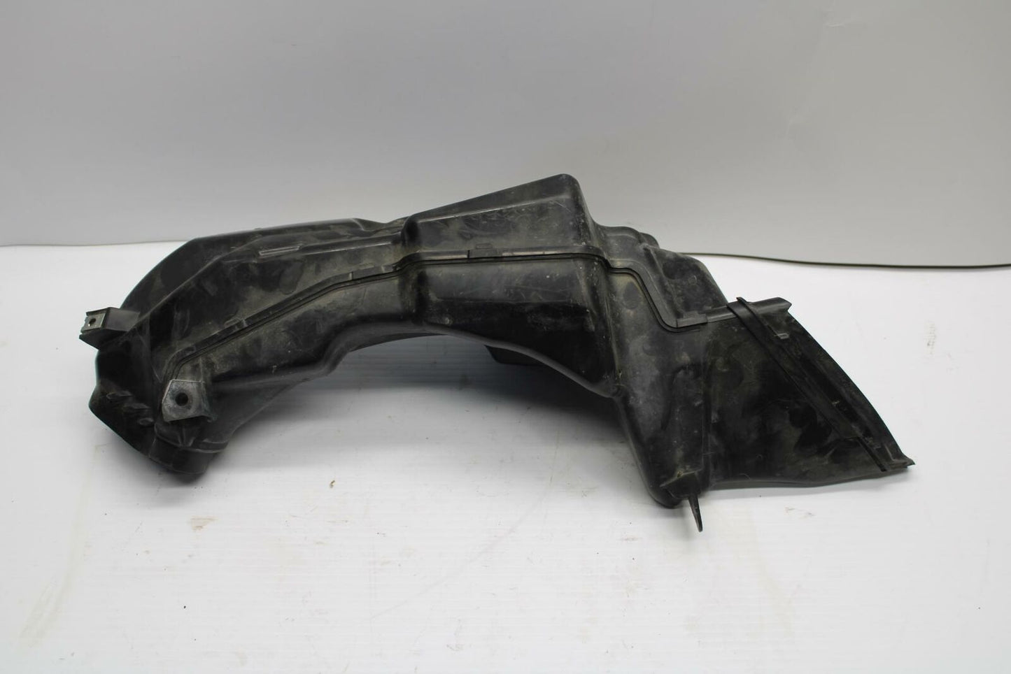 08-09 SUZUKI GSXR600 LEFT RAM AIR INTAKE DUCT TUBE BB244