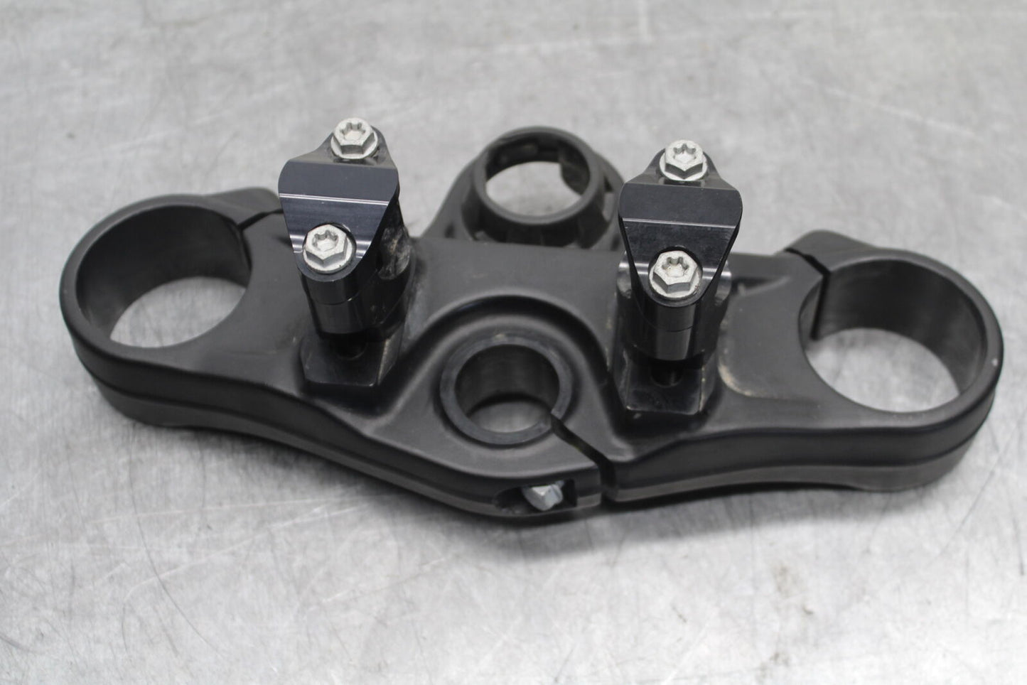 21-24 KTM 890 ADVENTURE R FORKS UPPER TRIPLE TREE CLAMP BB723