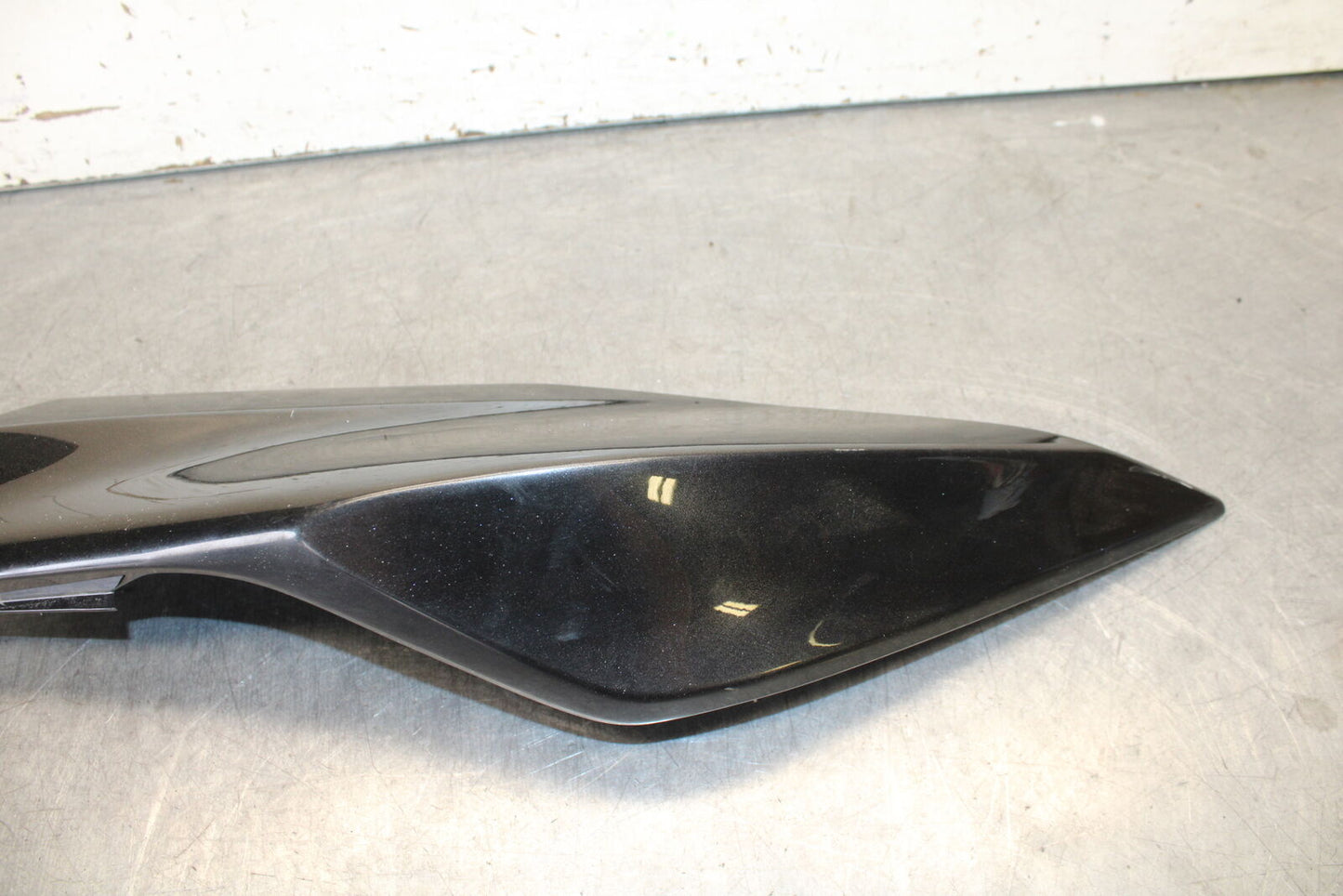 18-23 KAWASAKI NINJA 400 RIGHT REAR BACK TAIL FAIRING COWL SHROUD BB679