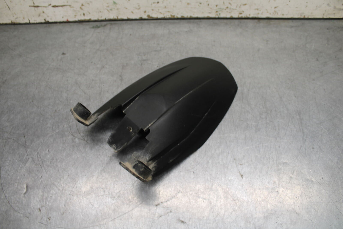 13-16 KTM 390 DUKE REAR BACK WHEEL TIRE HUGGER FENDER BB748