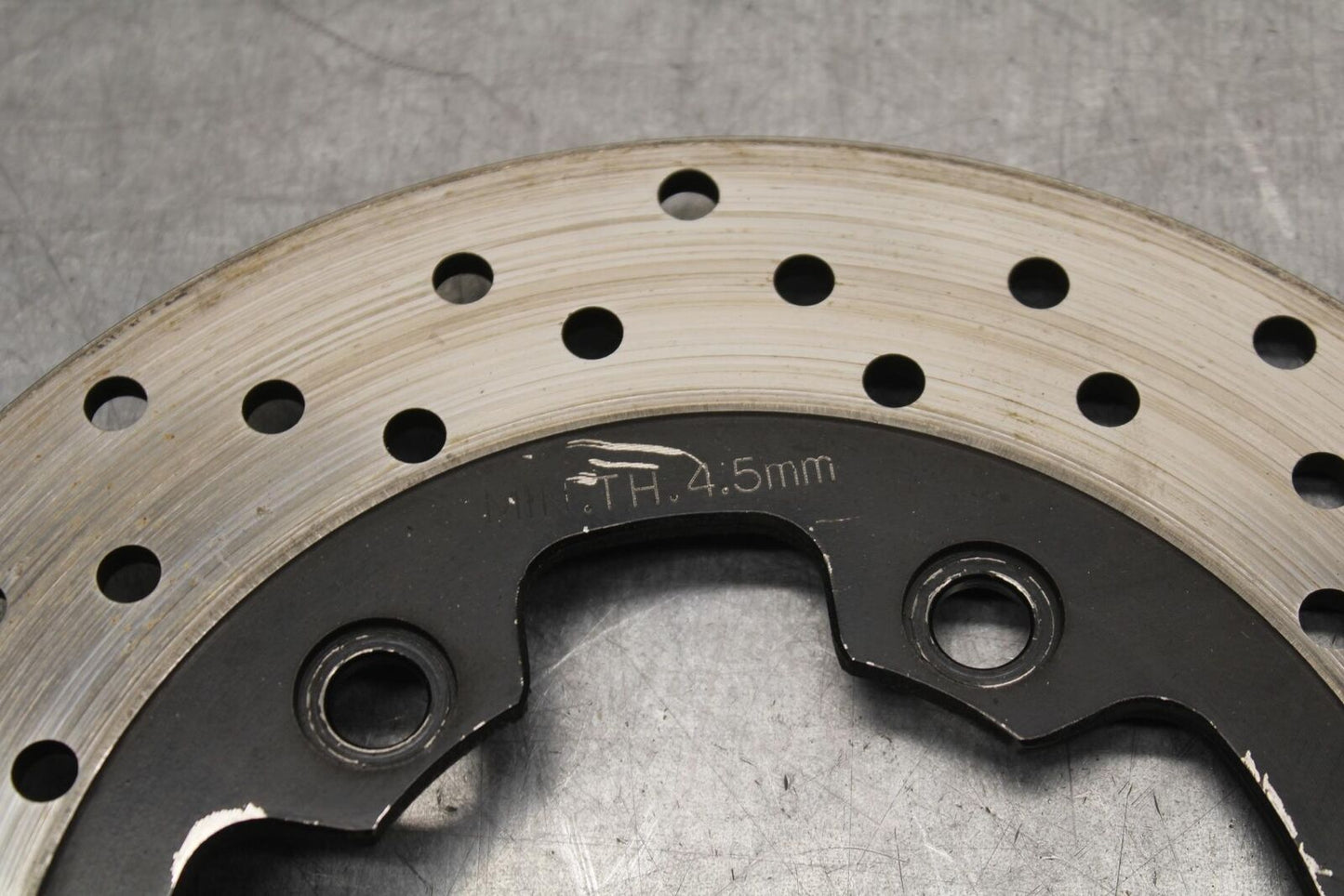 01-03 SUZUKI GSXR600 REAR ROTOR BACK BRAKE DISC 69211-33E00 BB639