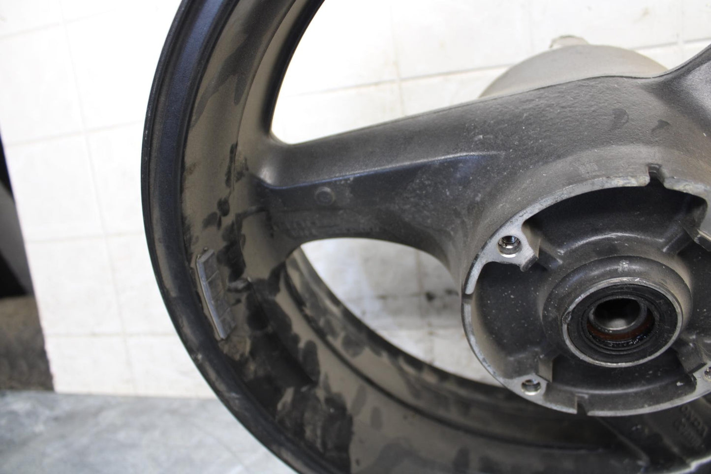1999 Honda Super Hawk 1000 VTR1000F REAR WHEEL RIM ROTOR BACK BRAKE DISC BB51
