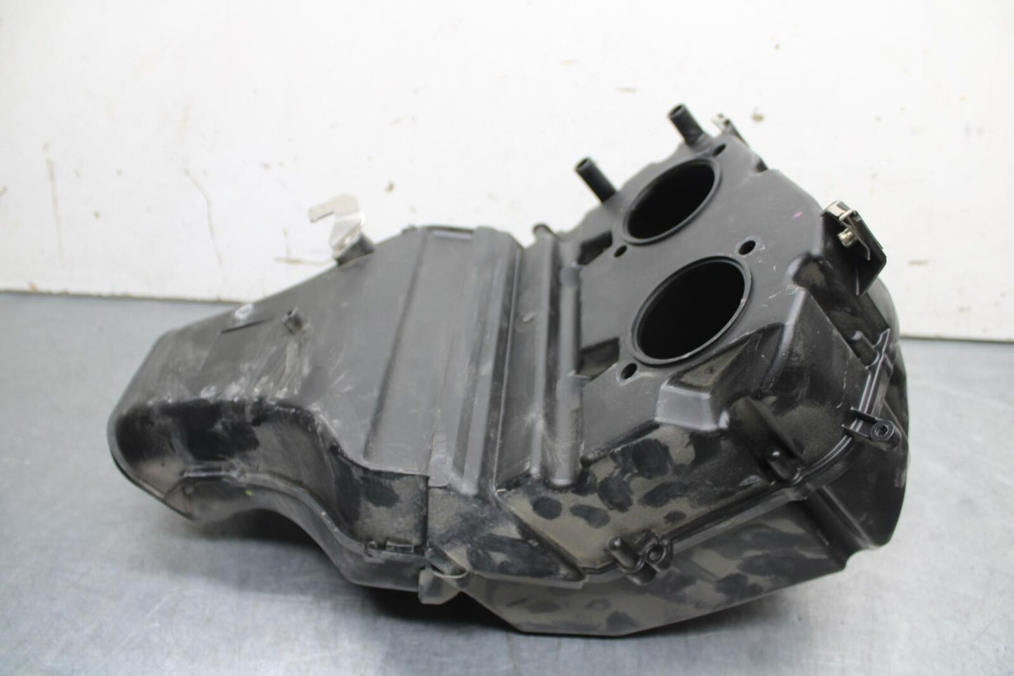 20-23 APRILIA RS660 AIRBOX AIR INTAKE FILTER BOX BB643