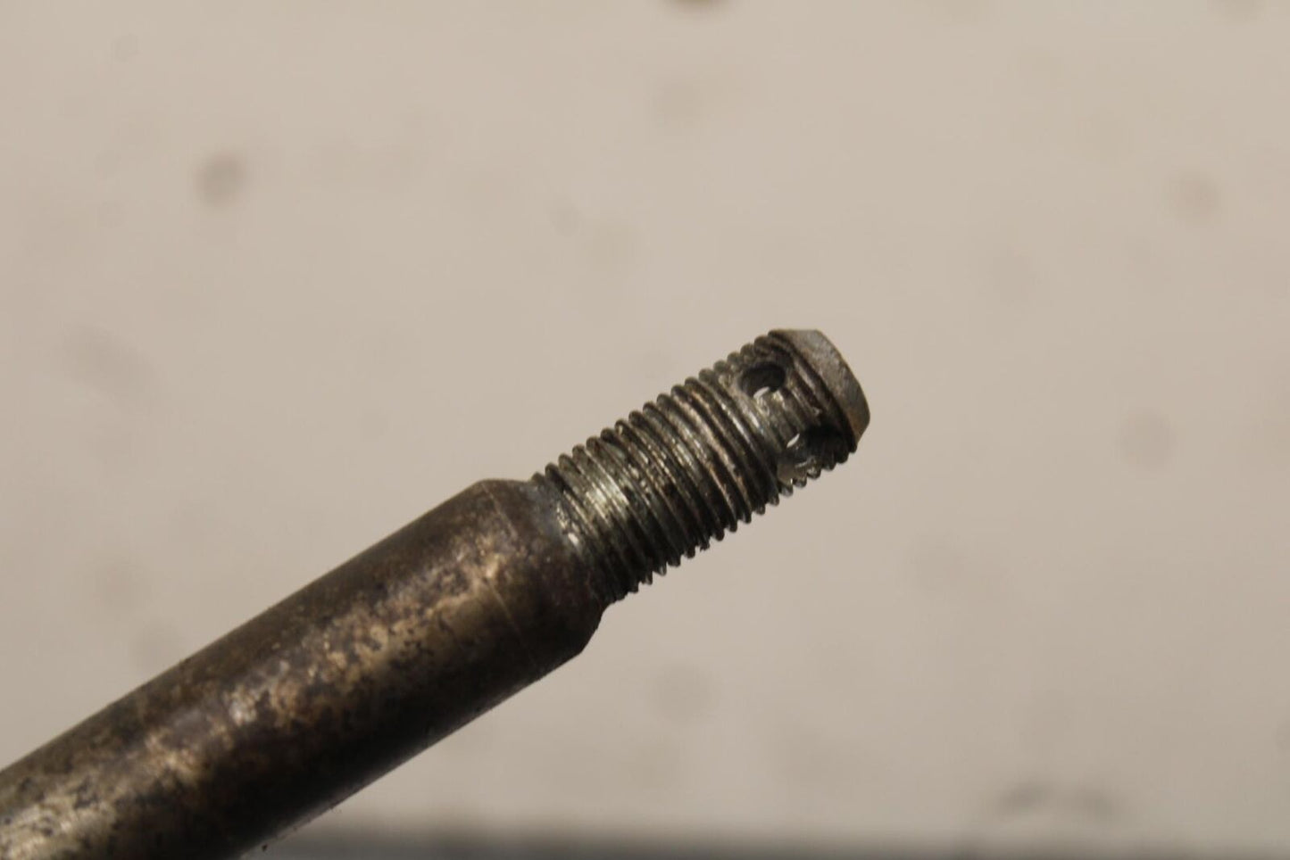 80-81 SUZUKI GS1000GL FRONT WHEEL RIM AXLE PIVOT BOLT BB103