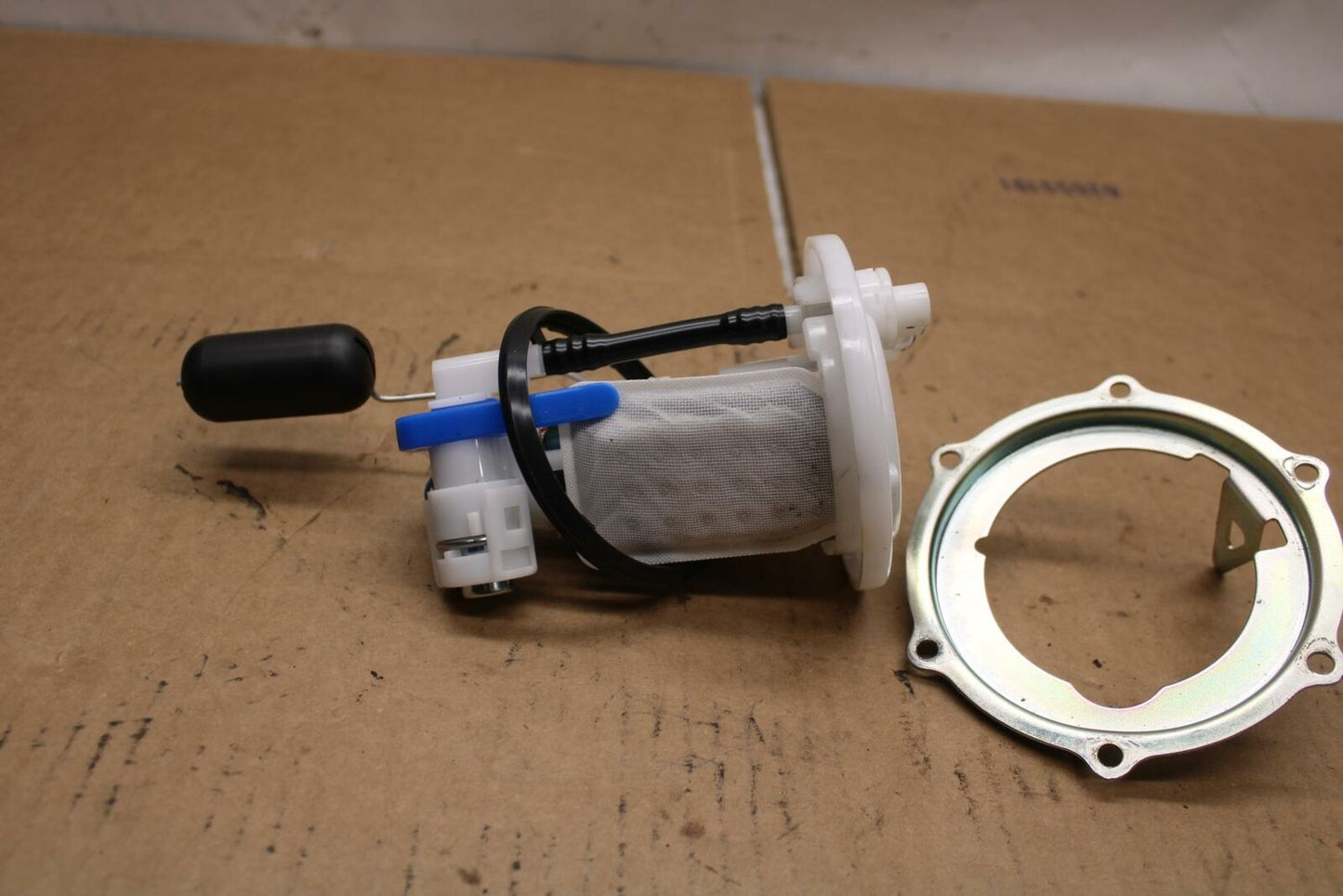 19-21 YAMAHA YZF R3 FUEL PUMP GAS PETROL SENDER UNIT BB378
