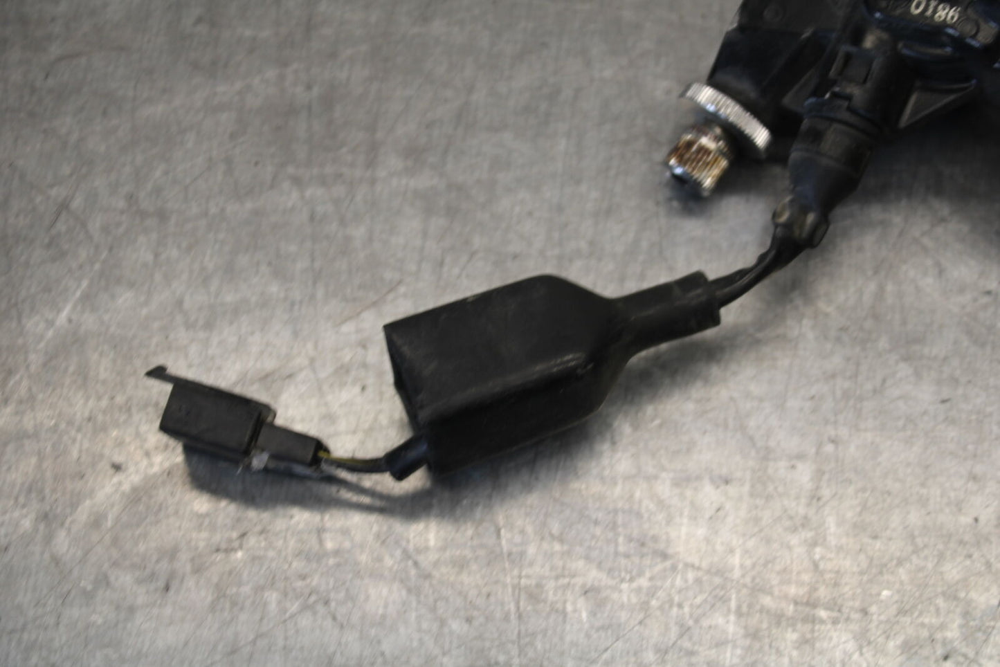 01-06 TRIUMPH TIGER 955I CLUTCH PERCH MOUNT WITH LEVER BB693