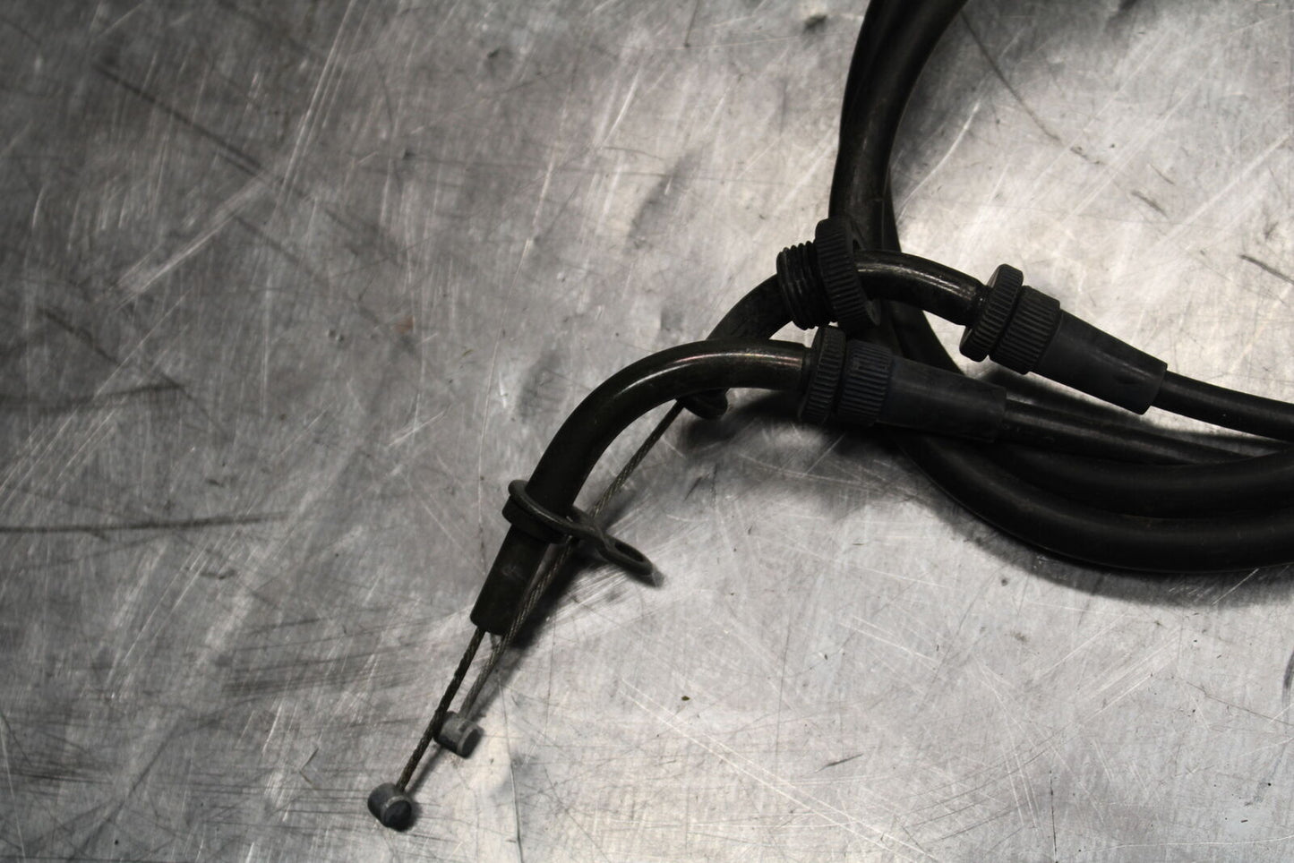 04-05 SUZUKI KATANA 750 GSX750F THROTTLE CABLES LINES BB110