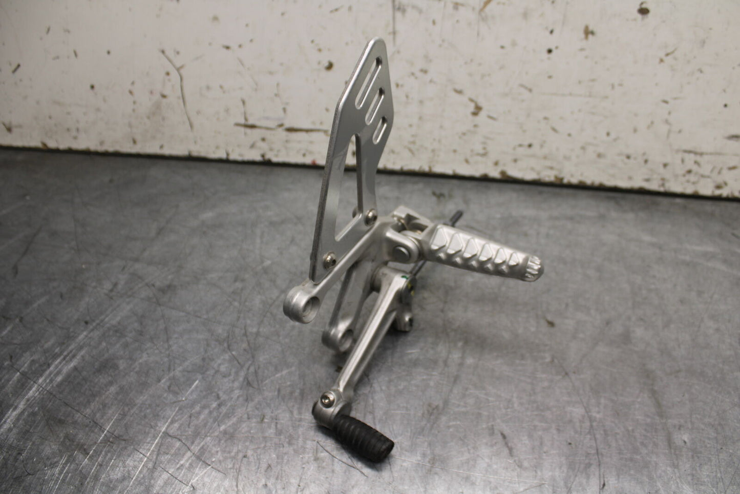 15-19 APRILIA RSV4 RF LEFT REARSET REAR SET DRIVER FOOT PEG REST STOP BB611