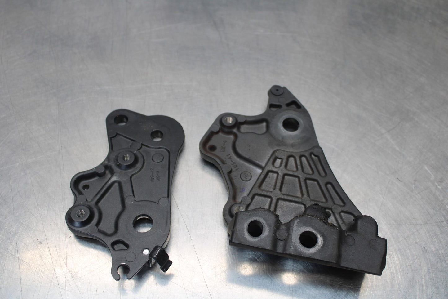 23-24 YAMAHA MT-07 FRAME REARSET REAR SET BRACKETS MOUNTS BB194