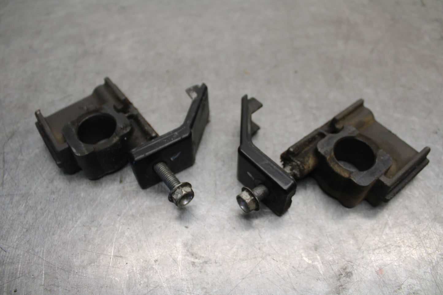 06-07 DUCATI MONSTER 695 SWINGARM CHAIN TENSIONER ADJUSTMENT BRACKETS BB674