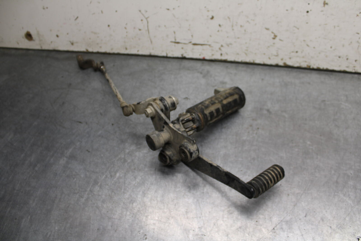 16-17 KAWASAKI VULCAN S 650 EN650 ABS LEFT FRONT FOOT REST PEG STEP BB731