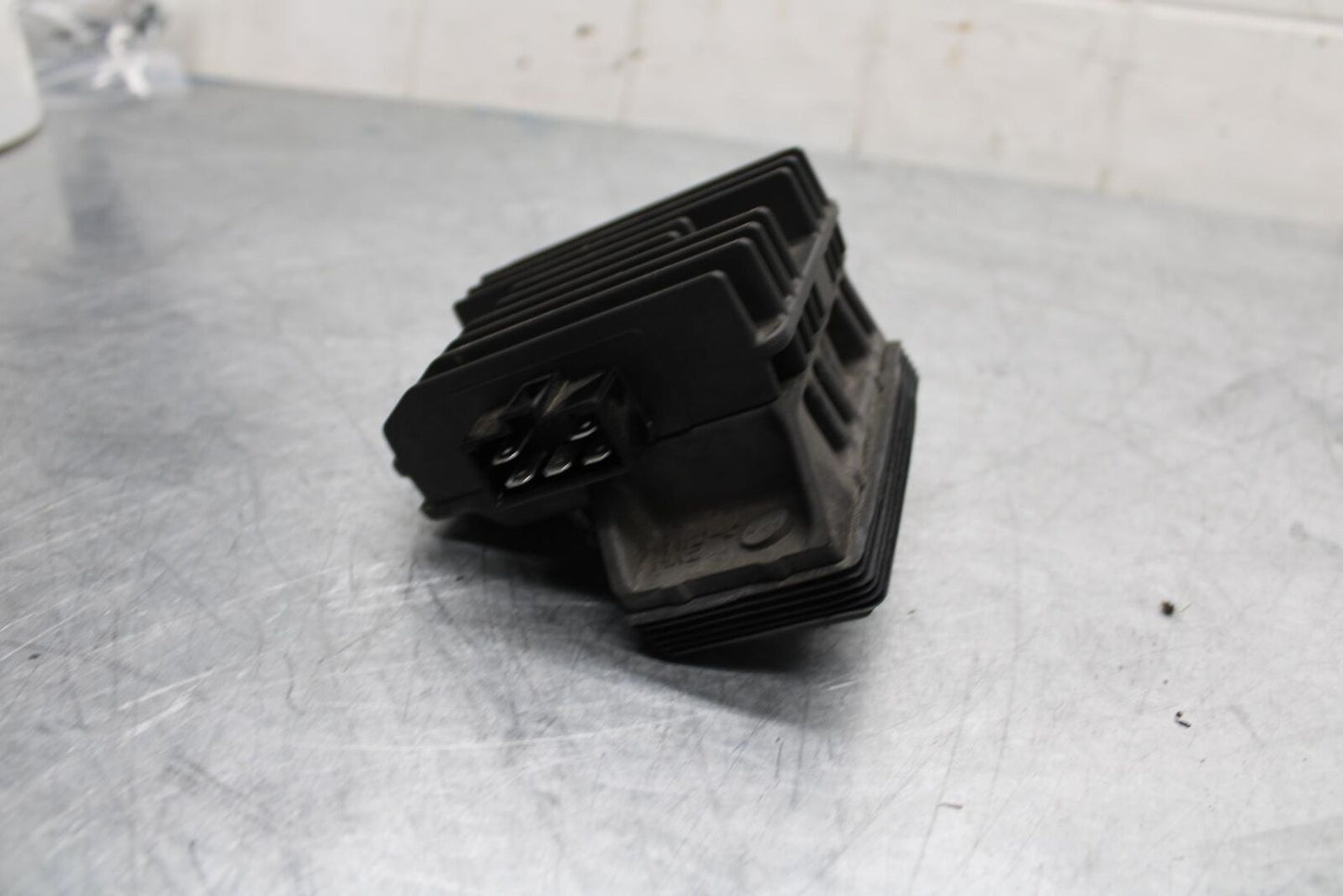 17-18 YAMAHA YZF R3 RECTIFIER VOLTAGE REGULATOR BB438