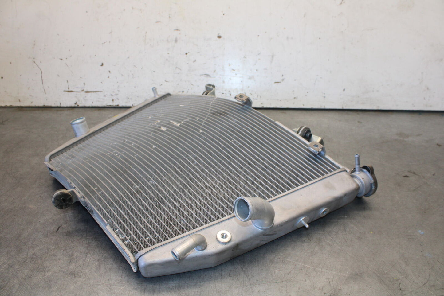 11-24 SUZUKI GSXR750 ENGINE RADIATOR MOTOR COOLER COOLING RADIATER BB687