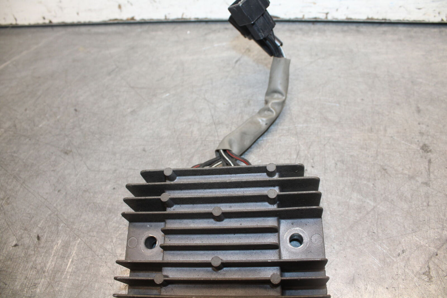 05-06 SUZUKI GSXR1000 RECTIFIER VOLTAGE REGULATOR BB677