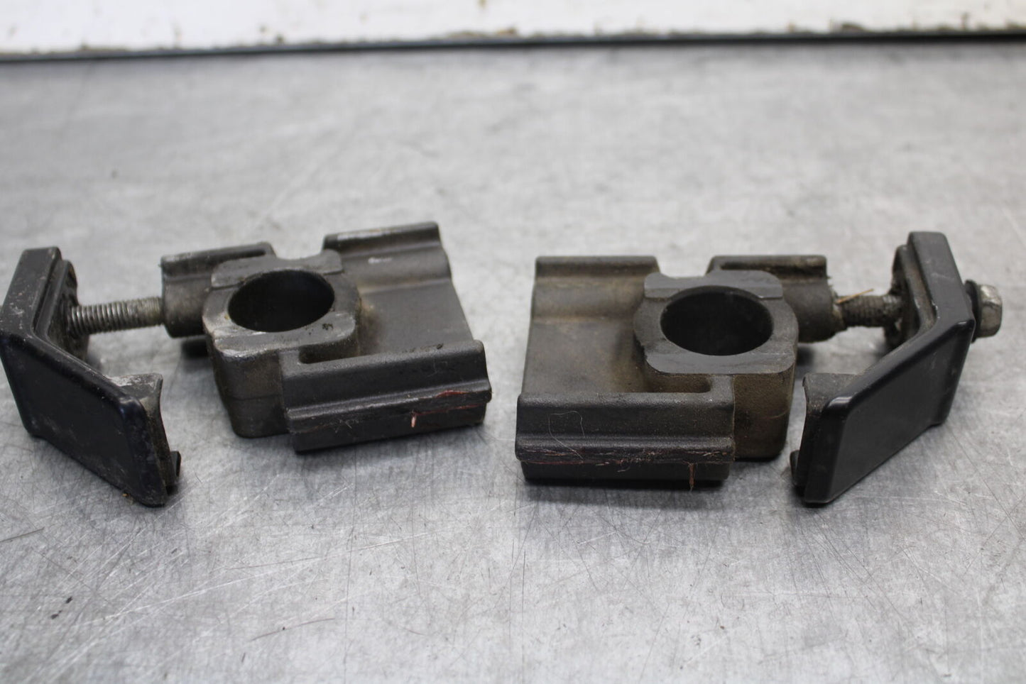 06-07 DUCATI MONSTER 695 SWINGARM CHAIN TENSIONER ADJUSTMENT BRACKETS BB674
