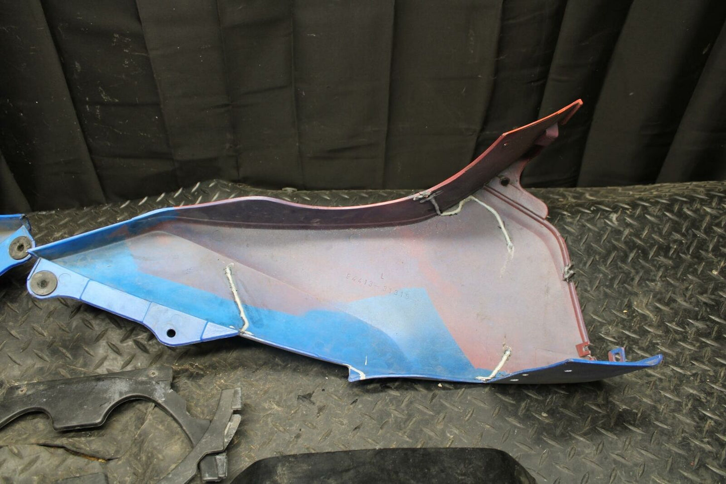 86 SUZUKI GS750ES FRONT UPPER NOSE FAIRING COWL SHROUD PARTS BB233