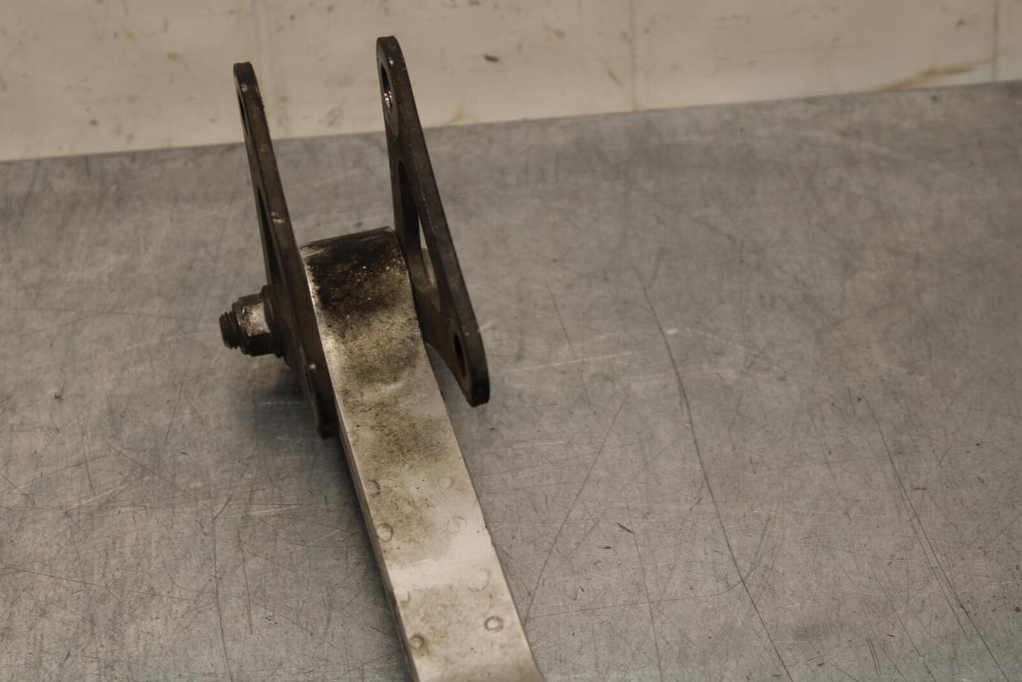 2012 Triumph Daytona 675R REAR DOGBONE SHOCK LINKAGE LINK BB589