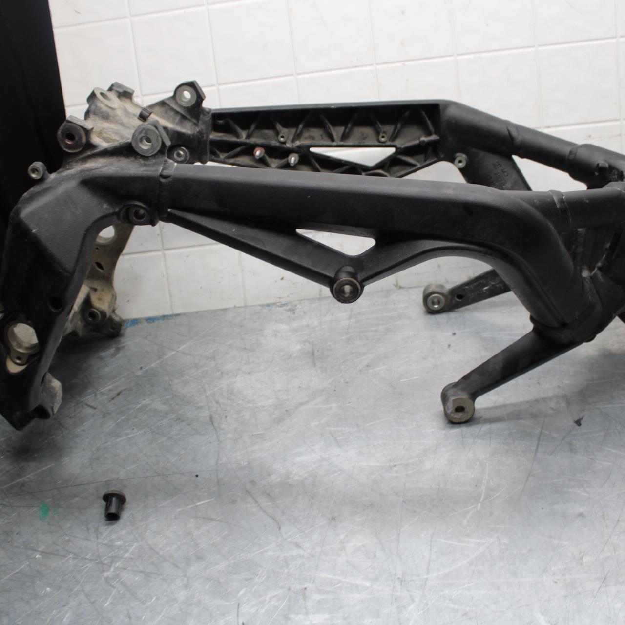 17-21 TRIUMPH STREET TRIPPLE R ABS FRAME CHASSIS bb452