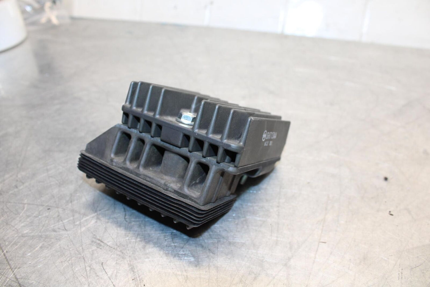 17-18 YAMAHA YZF R3 RECTIFIER VOLTAGE REGULATOR BB438