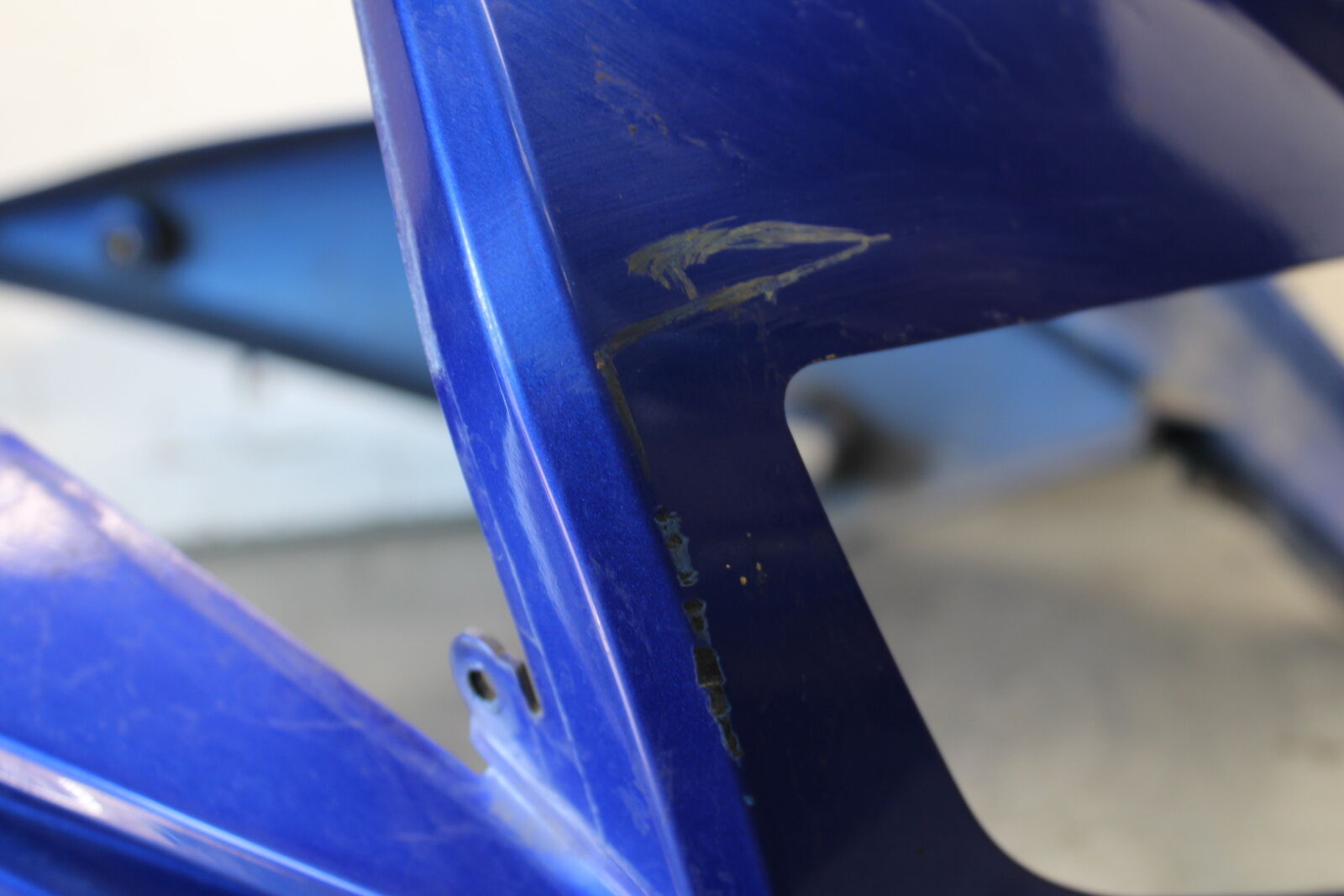 03-07 SUZUKI SV1000S FRONT UPPER NOSE FAIRING COWL SHROUD 94401-16G00-YC2 BB657